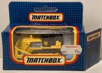 Matchbox 9 I-2 / 64F-14 Caterpillar D-9 bulldozer, Hobby en Vrije tijd, Modelauto's | Overige schalen, Ophalen of Verzenden, Zo goed als nieuw