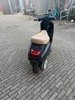 Vespa s50 diefstalschade en wok, Ophalen of Verzenden, Zo goed als nieuw, Benzine, Overige modellen