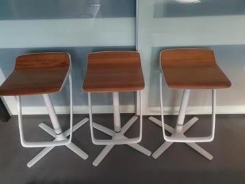 ***3x Interstuhl KINETIC design barkrukken (EYE CATCHERS!!)* beschikbaar voor biedingen