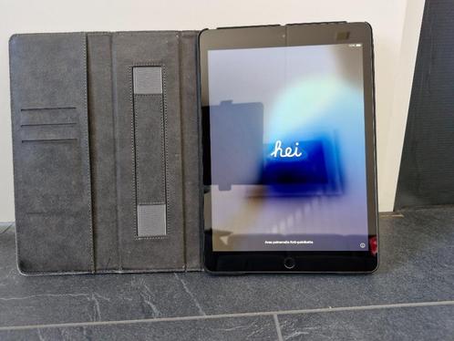 iPad A2197, Computers en Software, Apple iPads, Zo goed als nieuw, Apple iPad, Wi-Fi, 10 inch, 32 GB, Zwart, Ophalen