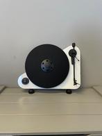 Pro-Ject | VT-E R OM5e | Platenspeler | Wit, Ophalen of Verzenden, Zo goed als nieuw, Platenspeler, Overige merken