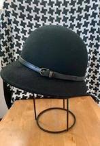 Zwarte vilten cloche hoed mt 56, Ophalen of Verzenden, Nieuw