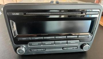 Autoradio volkswagen beschikbaar voor biedingen