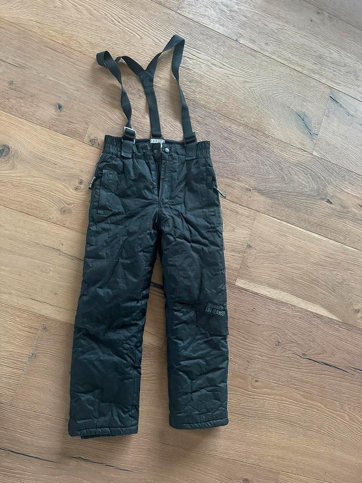 Mooie zwarte skibroek, mt 134, Kinderen en Baby's, Kinderkleding | Maat 134, Zo goed als nieuw, Jongen of Meisje, Broek, Ophalen of Verzenden