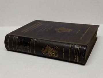 oud antiek vintage boek over muziek instrumenten e.d. beschikbaar voor biedingen