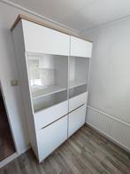 Ikea kast met LED verlichting, Huis en Inrichting, Kasten | Vitrinekasten, Ophalen, Zo goed als nieuw, 25 tot 50 cm