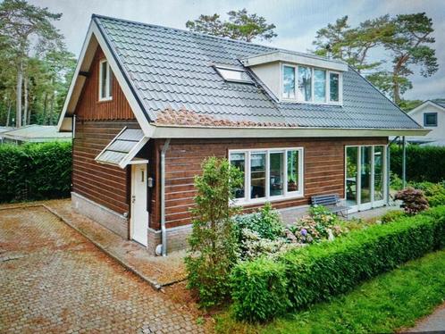 Chalet op camping Blauwe Meer in Lommel België, Huizen en Kamers, Recreatiewoningen te koop