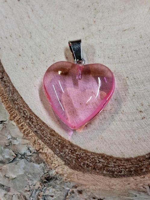 hangertje hartje licht roze, Sieraden, Tassen en Uiterlijk, Kettinghangers, Nieuw, Glas of Kristal, Roze, Hart, Ophalen of Verzenden