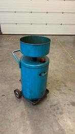 Olie opvangbak, Ophalen