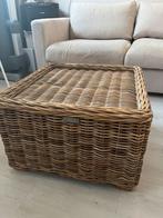 Rieten bijzettafel, Huis en Inrichting, Tafels | Bijzettafels, Ophalen, Vierkant, 55 tot 75 cm, Zo goed als nieuw