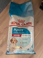 Royal Canin medium puppy brokken + 3 pakken training pads, Dieren en Toebehoren, Ophalen, Hond