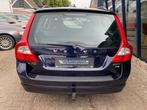 Volvo V70 2.5FT Momentum 230PK H.LEER / ECC / PDC / TREKHAAK, Auto's, Gebruikt, Zwart, Leder en Stof, 2521 cc