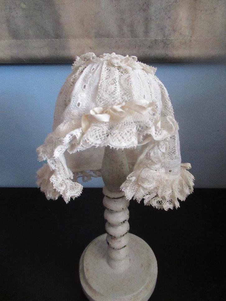 ANTIEK BABY/POPPEN MUTS met STANDAARD verzenden mogelijk, Antiek en Kunst, Curiosa en Brocante, Ophalen