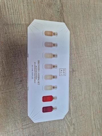KAYALI Discovery Layering Set - 8 x 1.5ml beschikbaar voor biedingen