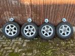Set Vredestein Snowtrac 5 op Volvo velgen, Ophalen, Gebruikt, 15 inch, Velg(en)