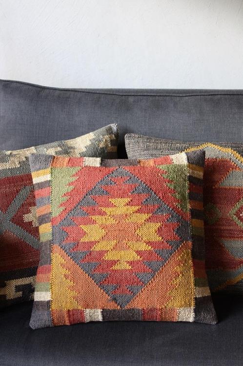 Stoer Gekleurd Kelim Kussen Bohemian Sierkussen Kleurrijk, Huis en Inrichting, Woonaccessoires | Kussens, Nieuw, Overige kleuren