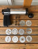 Koekjespers + garneer spuit | decoreren taarten cupcakes, Hobby en Vrije tijd, Taarten en Cupcakes maken, Ophalen of Verzenden