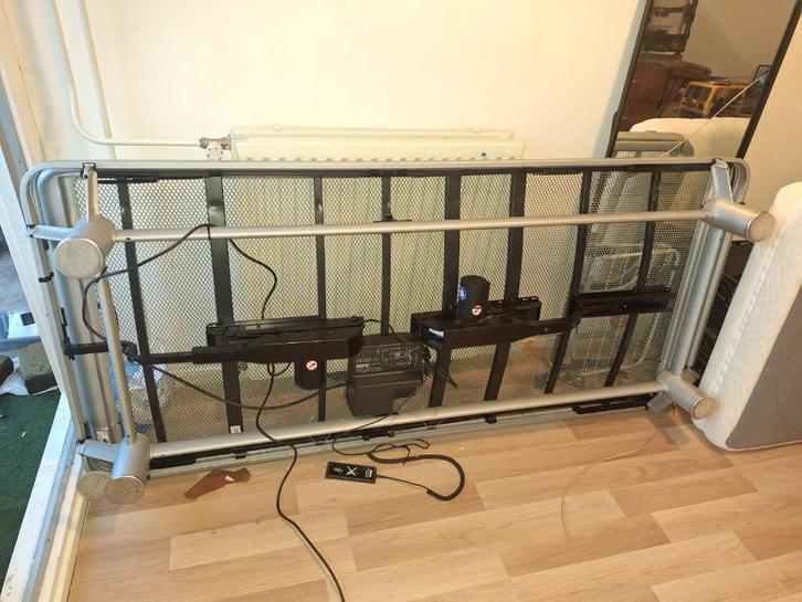 Auping electrisch verstelbaar bed, Huis en Inrichting, Slaapkamer | Bedden, Gebruikt, Eenpersoons, 90 cm, Metaal, Grijs, Verstelbaar