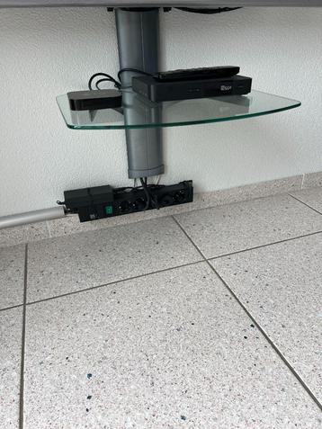 Tria1 audio-video wandmeubel zilver met 1 glasplaat beschikbaar voor biedingen