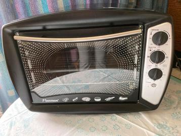 Oven Bestron kleur bruin. beschikbaar voor biedingen