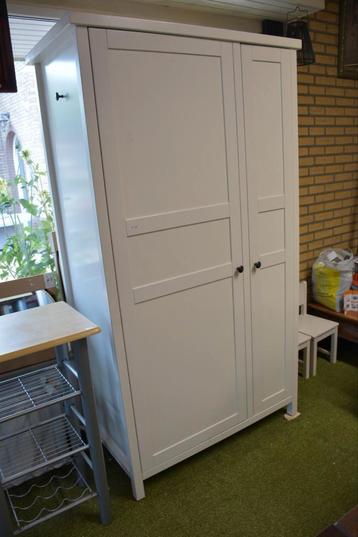 IKEA Hemnes Kledingkast wit | 108  50  197 cm  beschikbaar voor biedingen