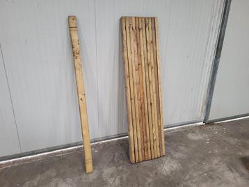 Balken palen hout vuren planken  beschikbaar voor biedingen