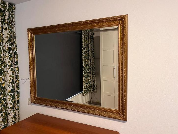 Goudkleurige Barok spiegel 138x108cm, Antiek en Kunst, Antiek | Spiegels, 100 tot 150 cm, Rechthoekig, Ophalen