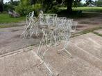 Oude smeedijzeren bloemen ezel of sier object op u terras, Ophalen