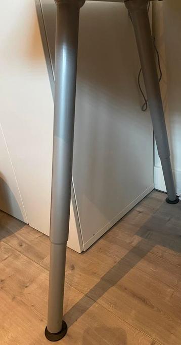 Ikea bureau 160x80 verstelbaar (galant/bekant) - afbeelding 2
