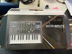Arturia MicroBrute compacte analoge synthesizer, Muziek en Instrumenten, Synthesizers, Overige merken, .........................................