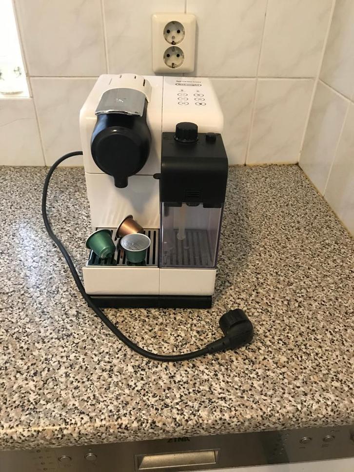 Nespresso DeLonghi Lattissima Touch EN560.W - ZGAN, Witgoed en Apparatuur, Koffiezetapparaten, Zo goed als nieuw, Overige typen
