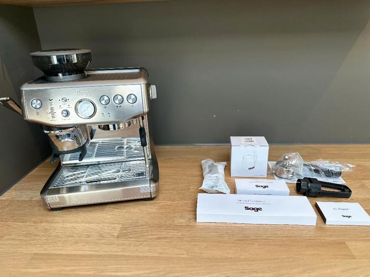 Sage Barista Express Impress Stainless Steel, Garantie, Witgoed en Apparatuur, Koffiezetapparaten, Zo goed als nieuw, Koffiebonen