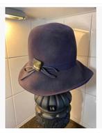 Brocante donker blauwe hoed met mooie speld, X, Gedragen, One size fits all, Ophalen of Verzenden