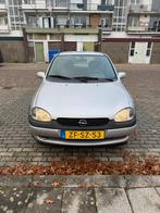 Opel Corsa 1.2 I 16V 3D 1999 Grijs, Auto's, 450 kg, 850 kg, Origineel Nederlands, Handgeschakeld
