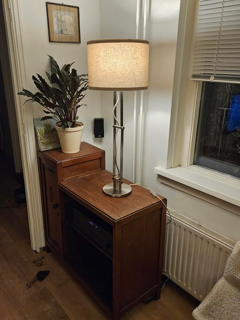 Byron & Jones lampen.
Zonder kap., Ophalen of Verzenden, Zo goed als nieuw, Minder dan 100 cm