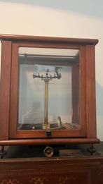 Antieke Apothekers Weegschaal in Houten Kast, Antiek en Kunst, Ophalen