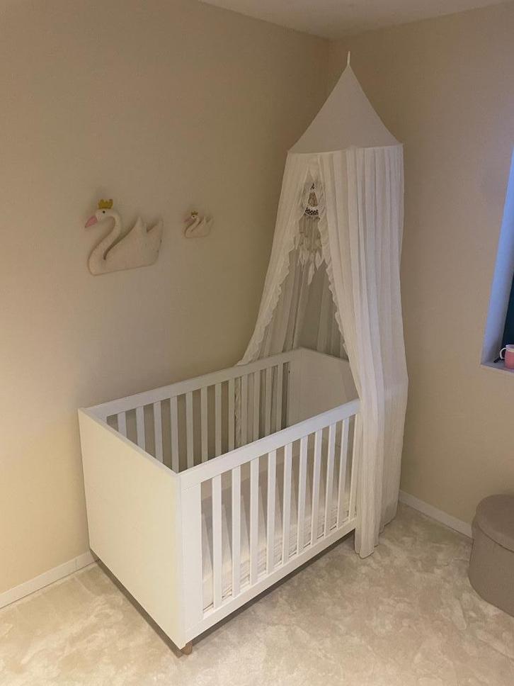 Ledikant TWF Bergen, Kinderen en Baby's, Babywiegjes en Ledikanten, Zo goed als nieuw, Ledikant, Ophalen