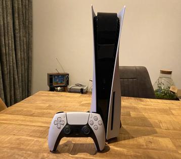 PlayStation 5 + Controller - Zo goed als nieuw! beschikbaar voor biedingen