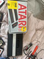 Atari console box met extra console, Spelcomputers en Games, Spelcomputers | Atari, Ophalen of Verzenden, Zo goed als nieuw, Met 1 controller