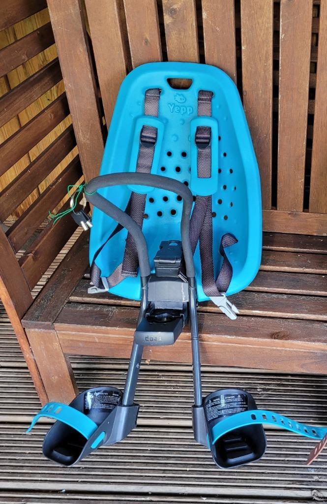 Yepp (mini) fietsstoel / voorzitje, Fietsen en Brommers, Fietsaccessoires | Fietsstoeltjes, Gebruikt, Voorzitje, 0 t/m 13 kg, Voetsteuntjes