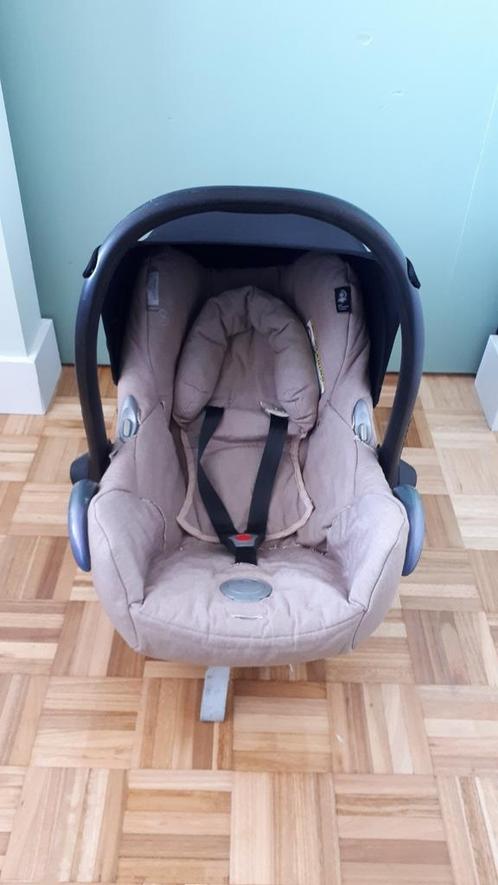 Maxicosi, met voetenzak, zonbeschermer, Kinderen en Baby's, Autostoeltjes, Gebruikt, Maxi-Cosi, Autogordel, Ophalen