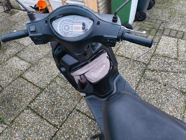 SYM Symphony SR, Fietsen en Brommers, Scooters | SYM, Gebruikt, Overige modellen, Maximaal 45 km/u, Benzine, Ophalen