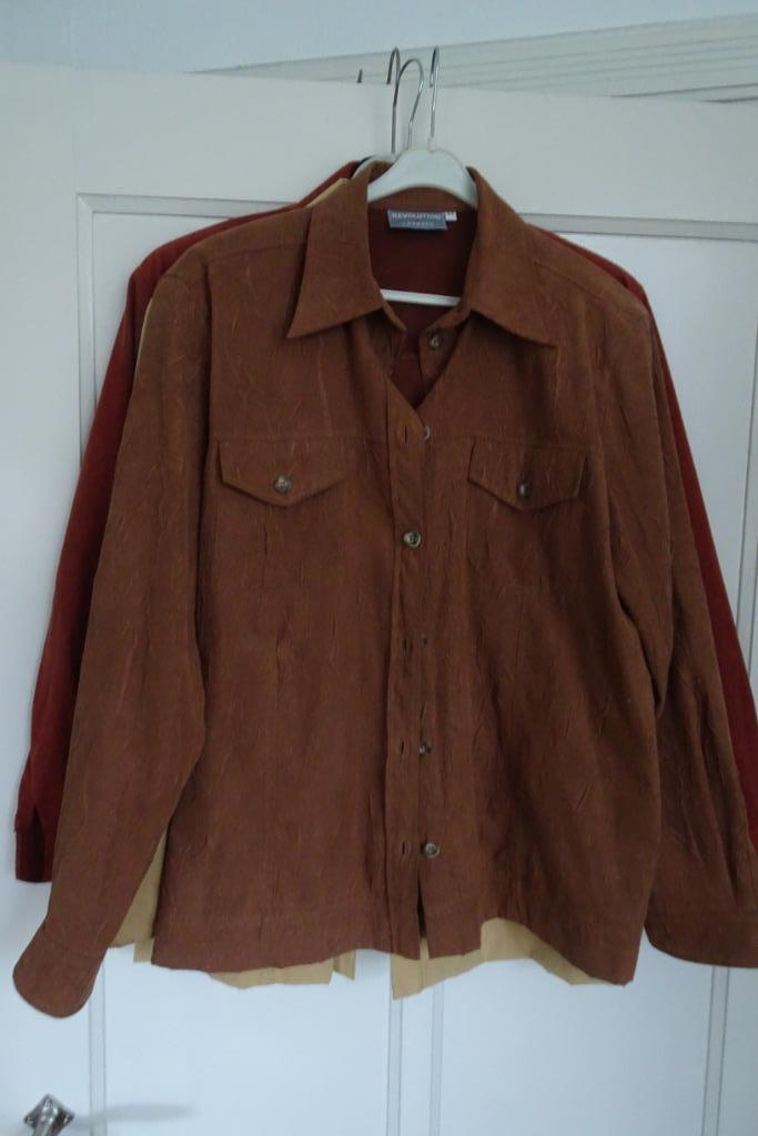 drie blouses maat 44, Kleding | Dames, Blouses en Tunieken, Zo goed als nieuw, Maat 42/44 (L), Ophalen