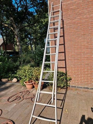 Aluminium opsteek ladder in 2 delen  beschikbaar voor biedingen