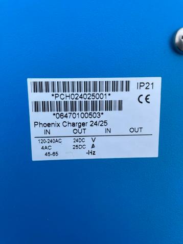 Victron Phoenix Acculader 24/25 Nieuw in Doos beschikbaar voor biedingen