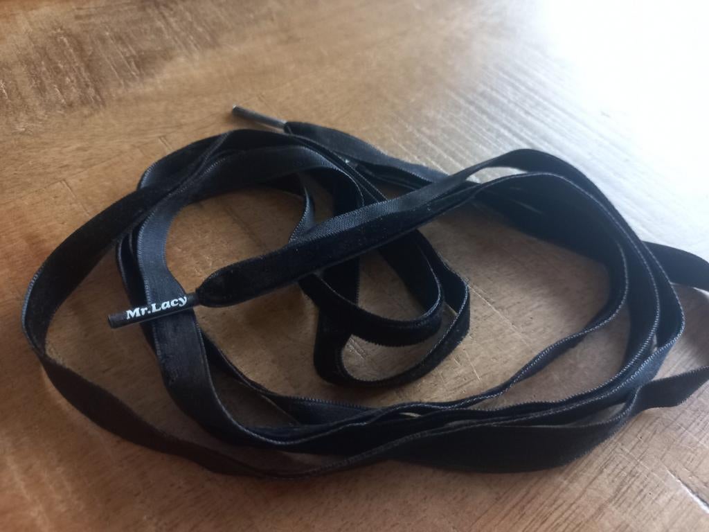 Mr Lacy Fluwelen Veters - 100cm - Nieuw!, Ophalen of Verzenden, Nieuw, Zwart