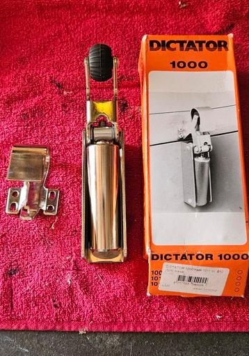 Dictator 1000 deurdranger haak nieuw beschikbaar voor biedingen