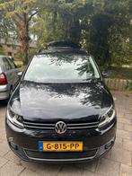 Volkswagen Touran 1.6 TDI 77KW 7P 2011 Zwart Blue motion, Auto's, Voorwielaandrijving, 1490 kg, 4 cilinders, 7 stoelen