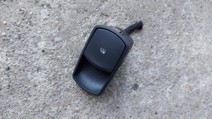 Knopje electrische ramen rechts Opel Corsa D model, Auto diversen, Overige Auto diversen, Ophalen of Verzenden