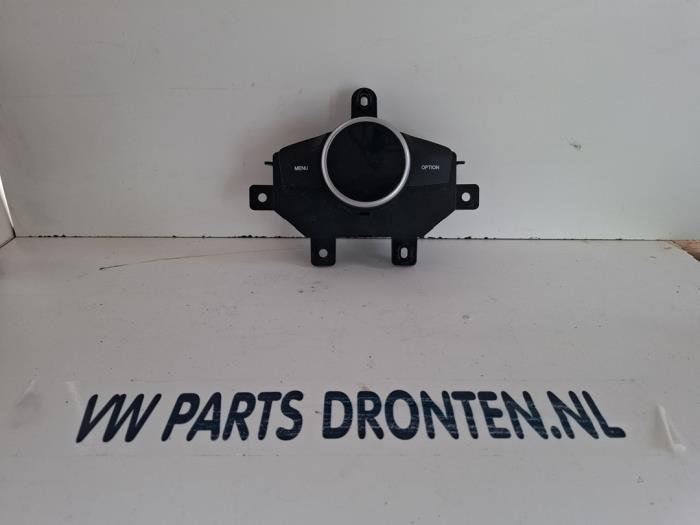 Regelunit Multi Media van een Alfa Romeo Giulia, Gebruikt, -, Verzenden, -